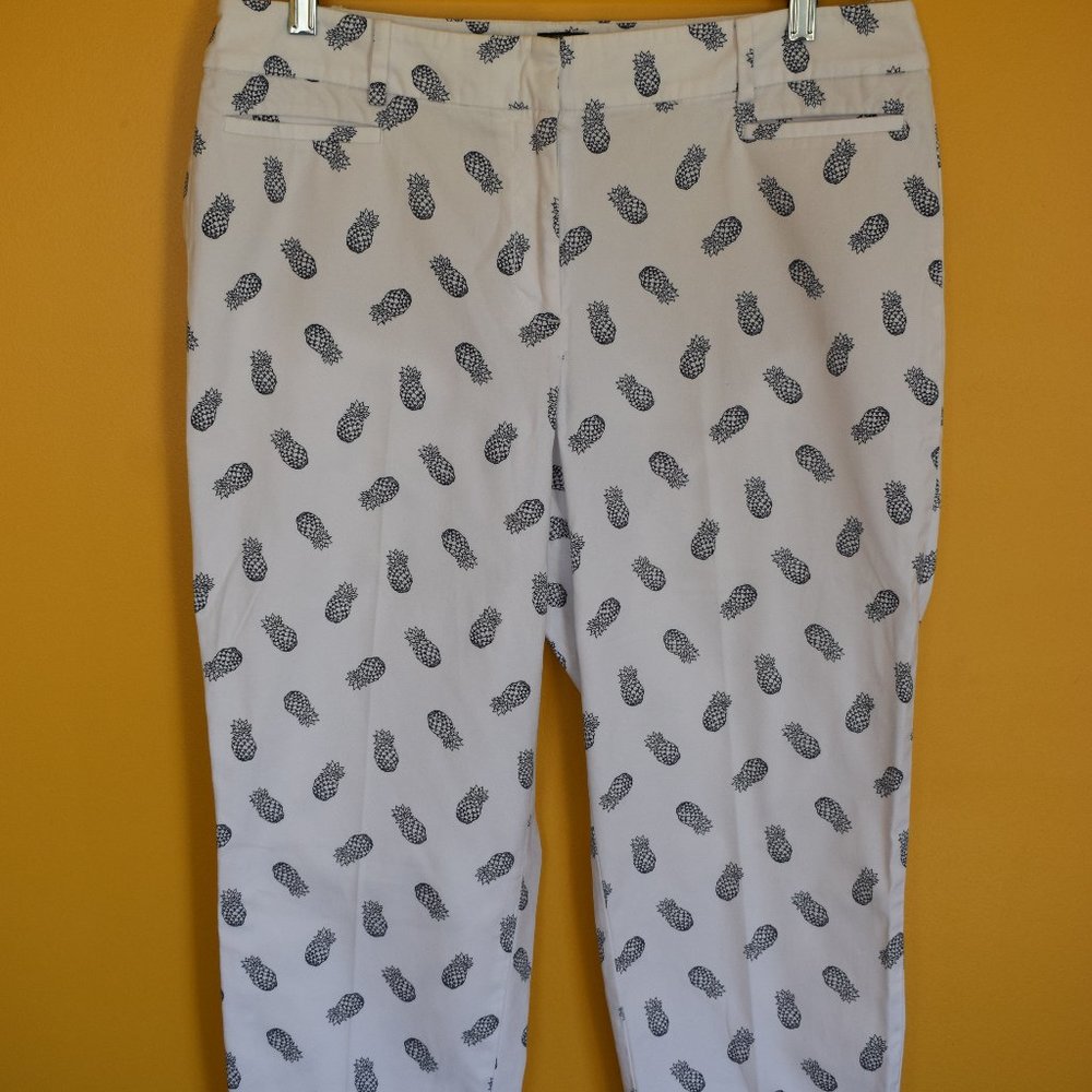 Talbots Perfect Crop 12P pineapple design